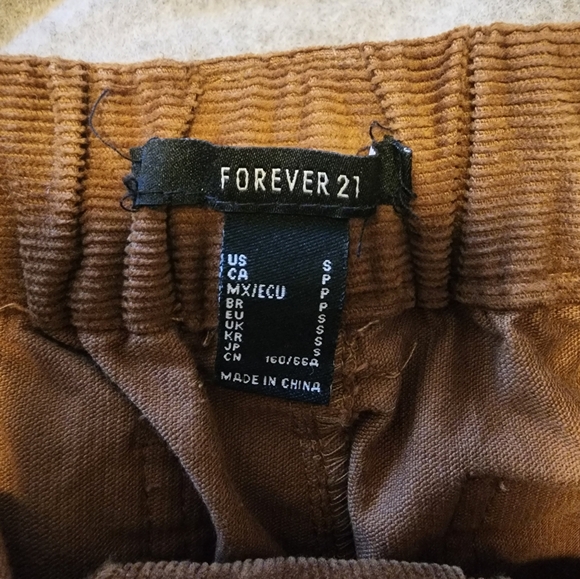 Strechy Corduroy Cargo Pants - Brown - Picture 3 of 3